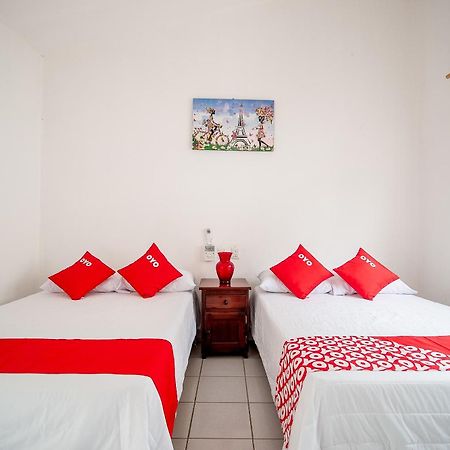 Oyo Hotel Posada San Vicente, Huatulco Santa María Huatulco Екстериор снимка