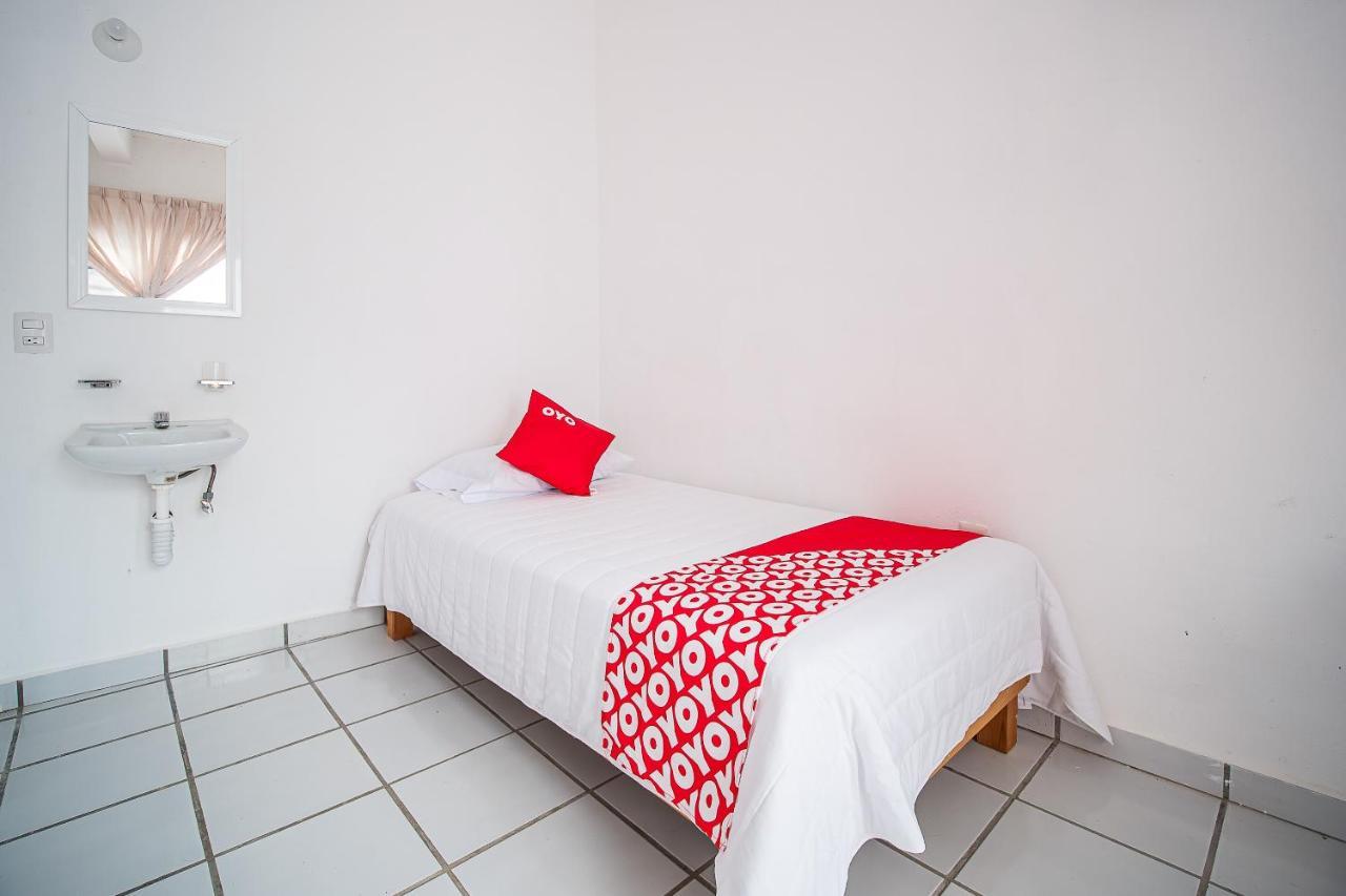 Oyo Hotel Posada San Vicente, Huatulco Santa María Huatulco Екстериор снимка