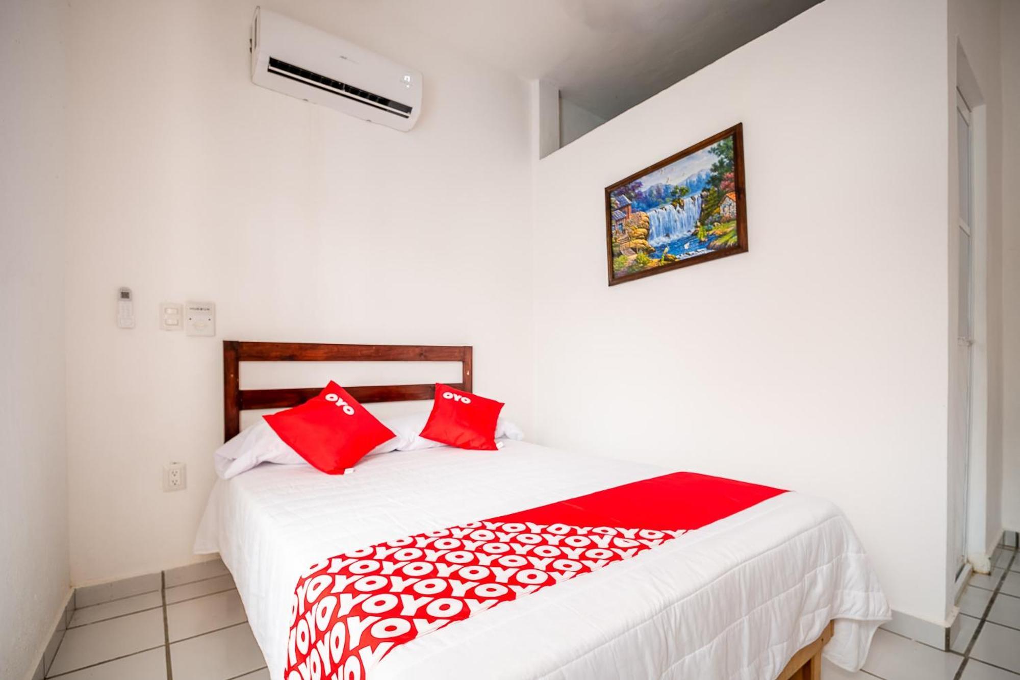 Oyo Hotel Posada San Vicente, Huatulco Santa María Huatulco Екстериор снимка